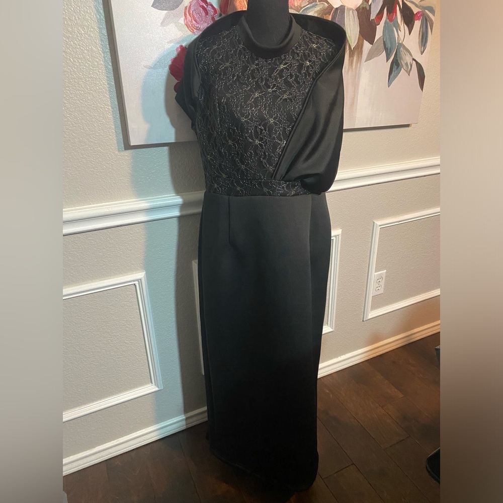 Lace Cut Out Split Back Bodycon Dress || Size 2XL || Black - Picture 7 of 15